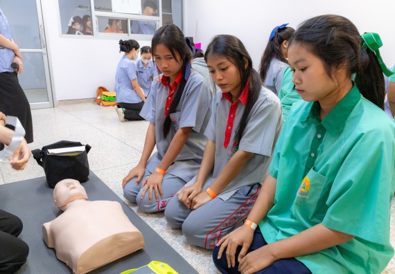 ภาพกิจกรรม  คณะวิทยาศาสตร์และเทคโนโลยี มหาวิทยาลัยราชภัฏกำแพงเพชร จัดกิจกรรมค่ายวิทยาศาสตร์สร้างสรรค์ ปั้นฝันเยาวชน ปีการศึกษา 2568