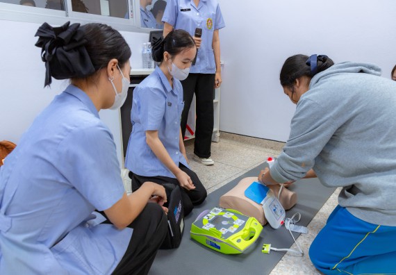 ภาพกิจกรรม  คณะวิทยาศาสตร์และเทคโนโลยี มหาวิทยาลัยราชภัฏกำแพงเพชร จัดกิจกรรมค่ายวิทยาศาสตร์สร้างสรรค์ ปั้นฝันเยาวชน ปีการศึกษา 2568