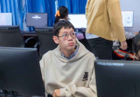 ภาพกิจกรรม  คณะวิทยาศาสตร์และเทคโนโลยี มหาวิทยาลัยราชภัฏกำแพงเพชร จัดกิจกรรมค่ายวิทยาศาสตร์สร้างสรรค์ ปั้นฝันเยาวชน ปีการศึกษา 2568