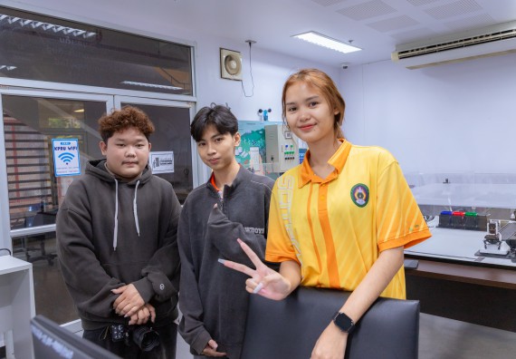 ภาพกิจกรรม  คณะวิทยาศาสตร์และเทคโนโลยี มหาวิทยาลัยราชภัฏกำแพงเพชร จัดกิจกรรมค่ายวิทยาศาสตร์สร้างสรรค์ ปั้นฝันเยาวชน ปีการศึกษา 2568