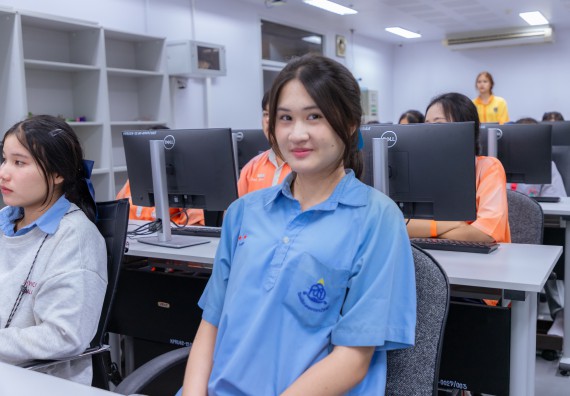 ภาพกิจกรรม  คณะวิทยาศาสตร์และเทคโนโลยี มหาวิทยาลัยราชภัฏกำแพงเพชร จัดกิจกรรมค่ายวิทยาศาสตร์สร้างสรรค์ ปั้นฝันเยาวชน ปีการศึกษา 2568