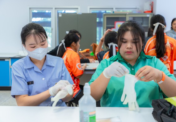 ภาพกิจกรรม  คณะวิทยาศาสตร์และเทคโนโลยี มหาวิทยาลัยราชภัฏกำแพงเพชร จัดกิจกรรมค่ายวิทยาศาสตร์สร้างสรรค์ ปั้นฝันเยาวชน ปีการศึกษา 2568