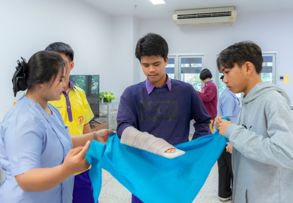 ภาพกิจกรรม  คณะวิทยาศาสตร์และเทคโนโลยี มหาวิทยาลัยราชภัฏกำแพงเพชร จัดกิจกรรมค่ายวิทยาศาสตร์สร้างสรรค์ ปั้นฝันเยาวชน ปีการศึกษา 2568