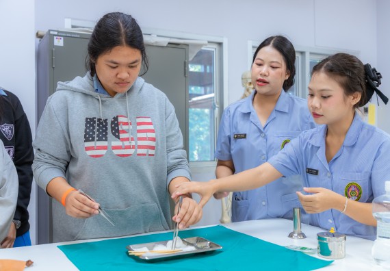 ภาพกิจกรรม  คณะวิทยาศาสตร์และเทคโนโลยี มหาวิทยาลัยราชภัฏกำแพงเพชร จัดกิจกรรมค่ายวิทยาศาสตร์สร้างสรรค์ ปั้นฝันเยาวชน ปีการศึกษา 2568