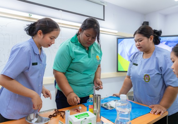 ภาพกิจกรรม  คณะวิทยาศาสตร์และเทคโนโลยี มหาวิทยาลัยราชภัฏกำแพงเพชร จัดกิจกรรมค่ายวิทยาศาสตร์สร้างสรรค์ ปั้นฝันเยาวชน ปีการศึกษา 2568