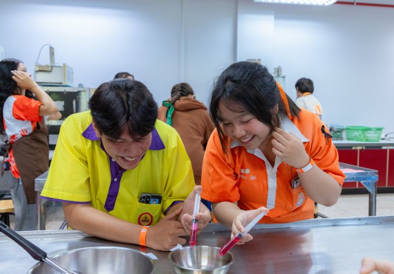 ภาพกิจกรรม  คณะวิทยาศาสตร์และเทคโนโลยี มหาวิทยาลัยราชภัฏกำแพงเพชร จัดกิจกรรมค่ายวิทยาศาสตร์สร้างสรรค์ ปั้นฝันเยาวชน ปีการศึกษา 2568