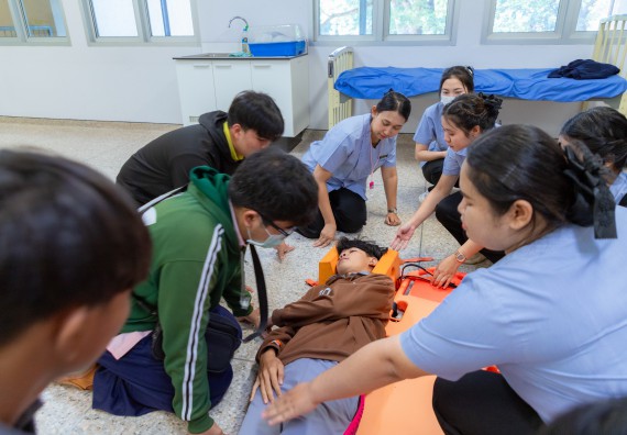 ภาพกิจกรรม  คณะวิทยาศาสตร์และเทคโนโลยี มหาวิทยาลัยราชภัฏกำแพงเพชร จัดกิจกรรมค่ายวิทยาศาสตร์สร้างสรรค์ ปั้นฝันเยาวชน ปีการศึกษา 2568