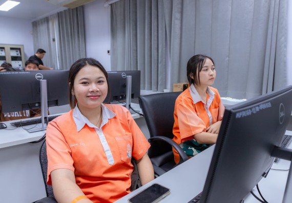 ภาพกิจกรรม  คณะวิทยาศาสตร์และเทคโนโลยี มหาวิทยาลัยราชภัฏกำแพงเพชร จัดกิจกรรมค่ายวิทยาศาสตร์สร้างสรรค์ ปั้นฝันเยาวชน ปีการศึกษา 2568