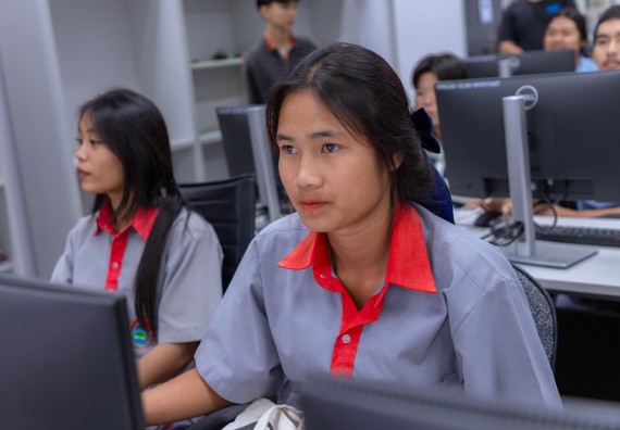 ภาพกิจกรรม  คณะวิทยาศาสตร์และเทคโนโลยี มหาวิทยาลัยราชภัฏกำแพงเพชร จัดกิจกรรมค่ายวิทยาศาสตร์สร้างสรรค์ ปั้นฝันเยาวชน ปีการศึกษา 2568