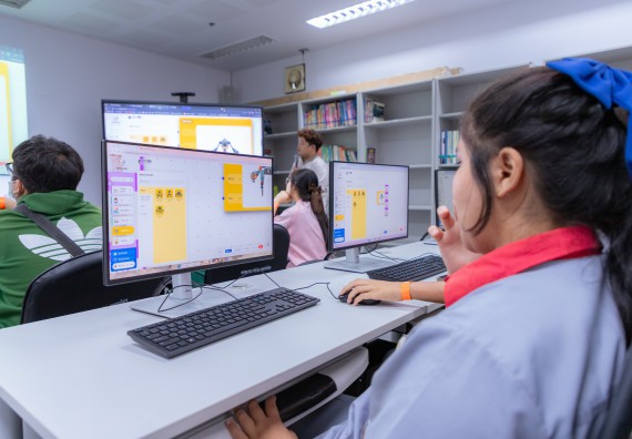 ภาพกิจกรรม  คณะวิทยาศาสตร์และเทคโนโลยี มหาวิทยาลัยราชภัฏกำแพงเพชร จัดกิจกรรมค่ายวิทยาศาสตร์สร้างสรรค์ ปั้นฝันเยาวชน ปีการศึกษา 2568