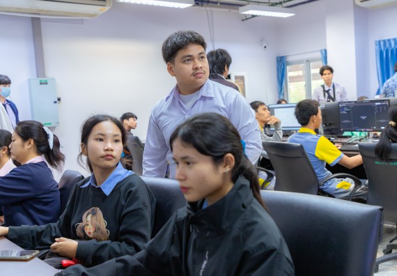 ภาพกิจกรรม  คณะวิทยาศาสตร์และเทคโนโลยี มหาวิทยาลัยราชภัฏกำแพงเพชร จัดกิจกรรมค่ายวิทยาศาสตร์สร้างสรรค์ ปั้นฝันเยาวชน ปีการศึกษา 2568