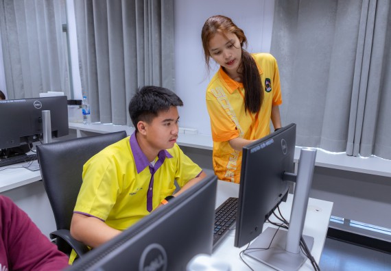 ภาพกิจกรรม  คณะวิทยาศาสตร์และเทคโนโลยี มหาวิทยาลัยราชภัฏกำแพงเพชร จัดกิจกรรมค่ายวิทยาศาสตร์สร้างสรรค์ ปั้นฝันเยาวชน ปีการศึกษา 2568