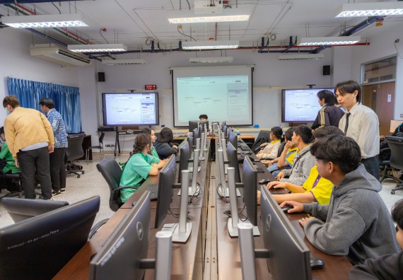 ภาพกิจกรรม  คณะวิทยาศาสตร์และเทคโนโลยี มหาวิทยาลัยราชภัฏกำแพงเพชร จัดกิจกรรมค่ายวิทยาศาสตร์สร้างสรรค์ ปั้นฝันเยาวชน ปีการศึกษา 2568