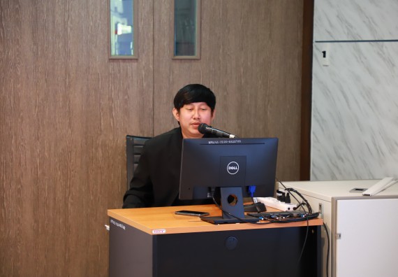 ภาพกิจกรรม  คณะวิทยาศาสตร์และเทคโนโลยี มหาวิทยาลัยราชภัฏกำแพงเพชร จัดกิจกรรมชี้แจงขั้นตอนการกรอกแผนการเรียนออนไลน์ ประจาปีการศึกษา 2569