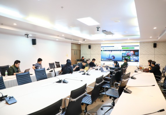 ภาพกิจกรรม  คณะวิทยาศาสตร์และเทคโนโลยี มหาวิทยาลัยราชภัฏกำแพงเพชร จัดกิจกรรมชี้แจงขั้นตอนการกรอกแผนการเรียนออนไลน์ ประจาปีการศึกษา 2569