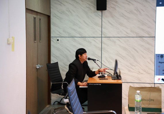 ภาพกิจกรรม  คณะวิทยาศาสตร์และเทคโนโลยี มหาวิทยาลัยราชภัฏกำแพงเพชร จัดกิจกรรมชี้แจงขั้นตอนการกรอกแผนการเรียนออนไลน์ ประจาปีการศึกษา 2569