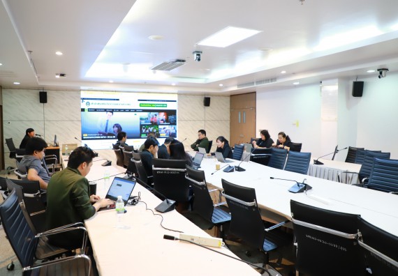 ภาพกิจกรรม  คณะวิทยาศาสตร์และเทคโนโลยี มหาวิทยาลัยราชภัฏกำแพงเพชร จัดกิจกรรมชี้แจงขั้นตอนการกรอกแผนการเรียนออนไลน์ ประจาปีการศึกษา 2569