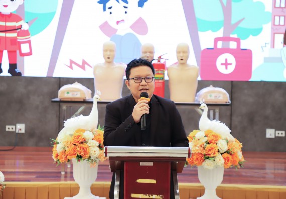 ภาพกิจกรรม  คณะวิทยาศาสตร์และเทคโนโลยี มหาวิทยาลัยราชภัฏกำแพงเพชร จัดกิจกรรมอบรมเชิงปฏิบัติการหลักสูตรการเอาตัวรอดจากภัยพิบัติและการปฐมพยาบาลเบื้องต้น