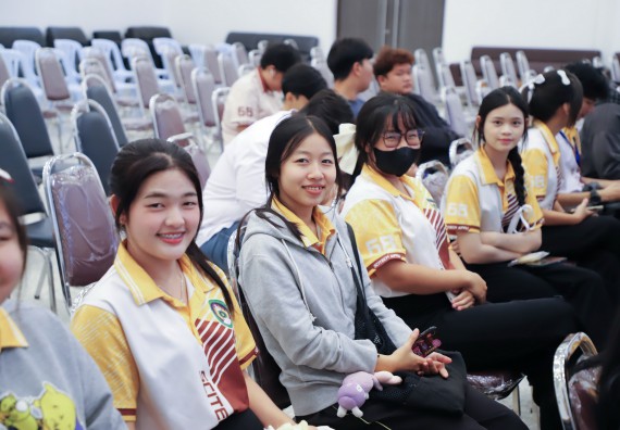 ภาพกิจกรรม  คณะวิทยาศาสตร์และเทคโนโลยี มหาวิทยาลัยราชภัฏกำแพงเพชร จัดกิจกรรมอบรมเชิงปฏิบัติการหลักสูตรการเอาตัวรอดจากภัยพิบัติและการปฐมพยาบาลเบื้องต้น