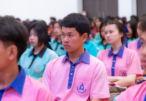 ภาพกิจกรรม  คณะวิทยาศาสตร์และเทคโนโลยี มหาวิทยาลัยราชภัฏกำแพงเพชร จัดกิจกรรมค่ายวิทยาศาสตร์สร้างสรรค์ ปั้นฝันเยาวชน ปีการศึกษา 2568