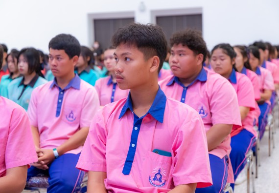 ภาพกิจกรรม  คณะวิทยาศาสตร์และเทคโนโลยี มหาวิทยาลัยราชภัฏกำแพงเพชร จัดกิจกรรมค่ายวิทยาศาสตร์สร้างสรรค์ ปั้นฝันเยาวชน ปีการศึกษา 2568