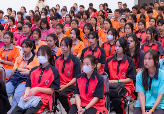 ภาพกิจกรรม  คณะวิทยาศาสตร์และเทคโนโลยี มหาวิทยาลัยราชภัฏกำแพงเพชร จัดกิจกรรมค่ายวิทยาศาสตร์สร้างสรรค์ ปั้นฝันเยาวชน ปีการศึกษา 2568