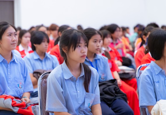 ภาพกิจกรรม  คณะวิทยาศาสตร์และเทคโนโลยี มหาวิทยาลัยราชภัฏกำแพงเพชร จัดกิจกรรมค่ายวิทยาศาสตร์สร้างสรรค์ ปั้นฝันเยาวชน ปีการศึกษา 2568