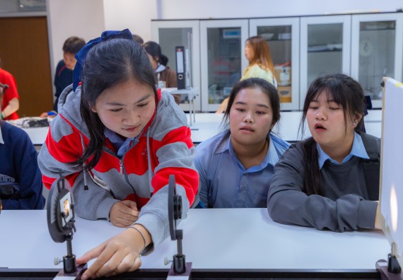 ภาพกิจกรรม  คณะวิทยาศาสตร์และเทคโนโลยี มหาวิทยาลัยราชภัฏกำแพงเพชร จัดกิจกรรมค่ายวิทยาศาสตร์สร้างสรรค์ ปั้นฝันเยาวชน ปีการศึกษา 2568