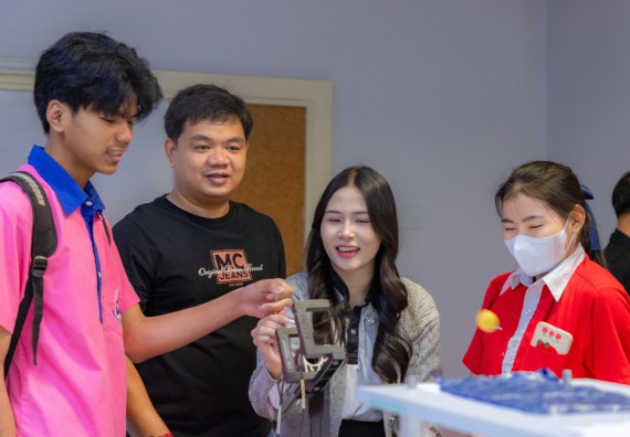 ภาพกิจกรรม  คณะวิทยาศาสตร์และเทคโนโลยี มหาวิทยาลัยราชภัฏกำแพงเพชร จัดกิจกรรมค่ายวิทยาศาสตร์สร้างสรรค์ ปั้นฝันเยาวชน ปีการศึกษา 2568