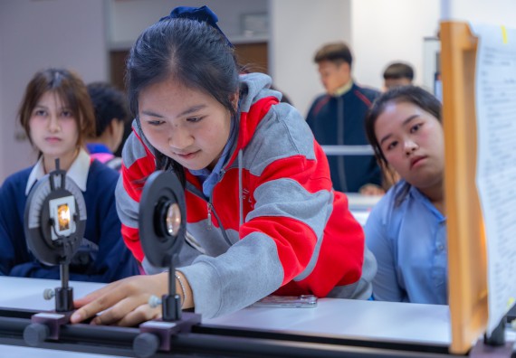 ภาพกิจกรรม  คณะวิทยาศาสตร์และเทคโนโลยี มหาวิทยาลัยราชภัฏกำแพงเพชร จัดกิจกรรมค่ายวิทยาศาสตร์สร้างสรรค์ ปั้นฝันเยาวชน ปีการศึกษา 2568