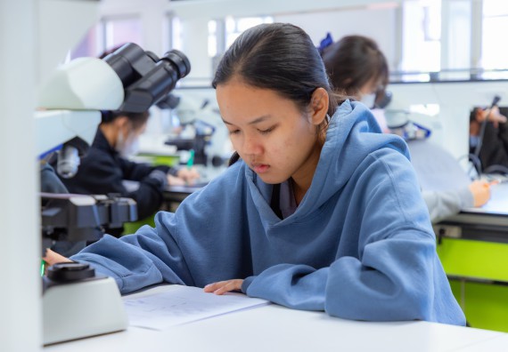 ภาพกิจกรรม  คณะวิทยาศาสตร์และเทคโนโลยี มหาวิทยาลัยราชภัฏกำแพงเพชร จัดกิจกรรมค่ายวิทยาศาสตร์สร้างสรรค์ ปั้นฝันเยาวชน ปีการศึกษา 2568