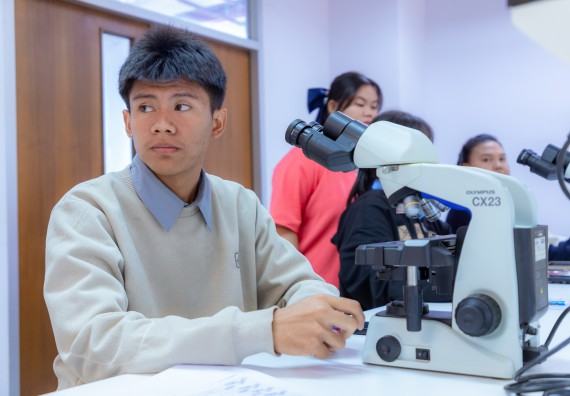 ภาพกิจกรรม  คณะวิทยาศาสตร์และเทคโนโลยี มหาวิทยาลัยราชภัฏกำแพงเพชร จัดกิจกรรมค่ายวิทยาศาสตร์สร้างสรรค์ ปั้นฝันเยาวชน ปีการศึกษา 2568