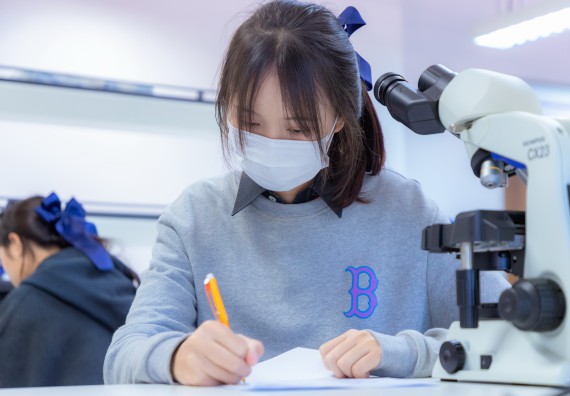 ภาพกิจกรรม  คณะวิทยาศาสตร์และเทคโนโลยี มหาวิทยาลัยราชภัฏกำแพงเพชร จัดกิจกรรมค่ายวิทยาศาสตร์สร้างสรรค์ ปั้นฝันเยาวชน ปีการศึกษา 2568