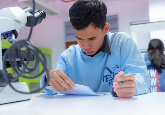 ภาพกิจกรรม  คณะวิทยาศาสตร์และเทคโนโลยี มหาวิทยาลัยราชภัฏกำแพงเพชร จัดกิจกรรมค่ายวิทยาศาสตร์สร้างสรรค์ ปั้นฝันเยาวชน ปีการศึกษา 2568