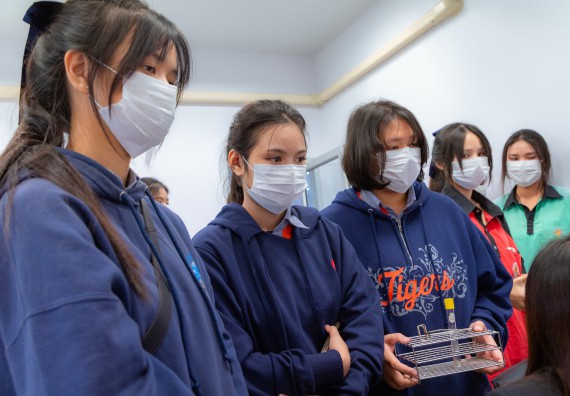 ภาพกิจกรรม  คณะวิทยาศาสตร์และเทคโนโลยี มหาวิทยาลัยราชภัฏกำแพงเพชร จัดกิจกรรมค่ายวิทยาศาสตร์สร้างสรรค์ ปั้นฝันเยาวชน ปีการศึกษา 2568