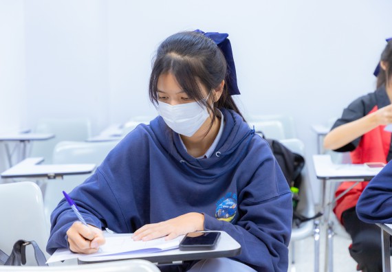 ภาพกิจกรรม  คณะวิทยาศาสตร์และเทคโนโลยี มหาวิทยาลัยราชภัฏกำแพงเพชร จัดกิจกรรมค่ายวิทยาศาสตร์สร้างสรรค์ ปั้นฝันเยาวชน ปีการศึกษา 2568