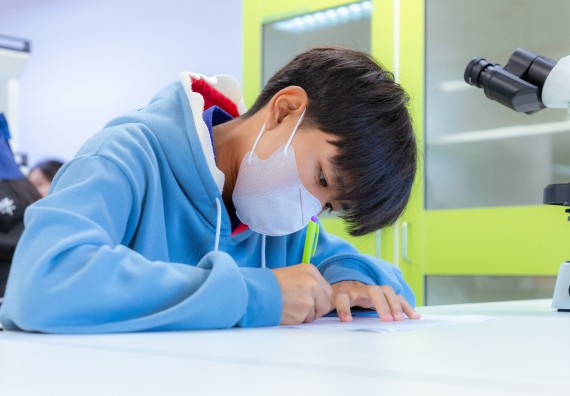 ภาพกิจกรรม  คณะวิทยาศาสตร์และเทคโนโลยี มหาวิทยาลัยราชภัฏกำแพงเพชร จัดกิจกรรมค่ายวิทยาศาสตร์สร้างสรรค์ ปั้นฝันเยาวชน ปีการศึกษา 2568