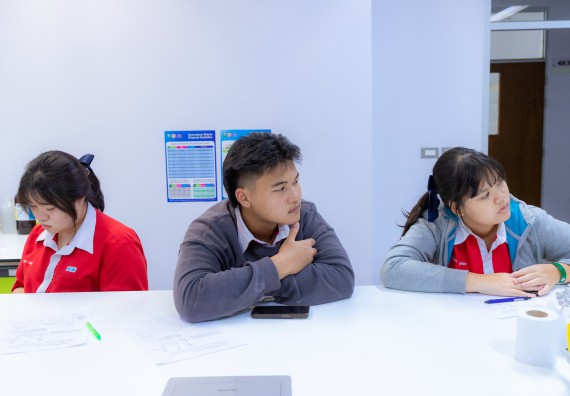 ภาพกิจกรรม  คณะวิทยาศาสตร์และเทคโนโลยี มหาวิทยาลัยราชภัฏกำแพงเพชร จัดกิจกรรมค่ายวิทยาศาสตร์สร้างสรรค์ ปั้นฝันเยาวชน ปีการศึกษา 2568