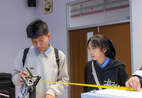 ภาพกิจกรรม  คณะวิทยาศาสตร์และเทคโนโลยี มหาวิทยาลัยราชภัฏกำแพงเพชร จัดกิจกรรมค่ายวิทยาศาสตร์สร้างสรรค์ ปั้นฝันเยาวชน ปีการศึกษา 2568