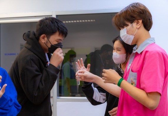 ภาพกิจกรรม  คณะวิทยาศาสตร์และเทคโนโลยี มหาวิทยาลัยราชภัฏกำแพงเพชร จัดกิจกรรมค่ายวิทยาศาสตร์สร้างสรรค์ ปั้นฝันเยาวชน ปีการศึกษา 2568