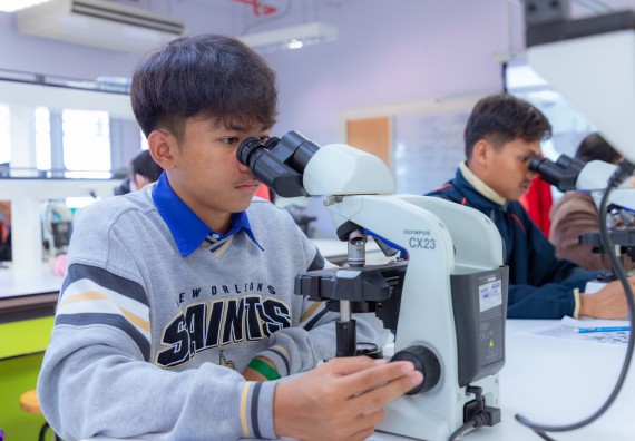 ภาพกิจกรรม  คณะวิทยาศาสตร์และเทคโนโลยี มหาวิทยาลัยราชภัฏกำแพงเพชร จัดกิจกรรมค่ายวิทยาศาสตร์สร้างสรรค์ ปั้นฝันเยาวชน ปีการศึกษา 2568