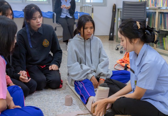 ภาพกิจกรรม  คณะวิทยาศาสตร์และเทคโนโลยี มหาวิทยาลัยราชภัฏกำแพงเพชร จัดกิจกรรมค่ายวิทยาศาสตร์สร้างสรรค์ ปั้นฝันเยาวชน ปีการศึกษา 2568