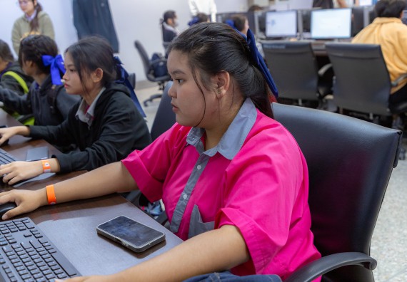 ภาพกิจกรรม  คณะวิทยาศาสตร์และเทคโนโลยี มหาวิทยาลัยราชภัฏกำแพงเพชร จัดกิจกรรมค่ายวิทยาศาสตร์สร้างสรรค์ ปั้นฝันเยาวชน ปีการศึกษา 2568