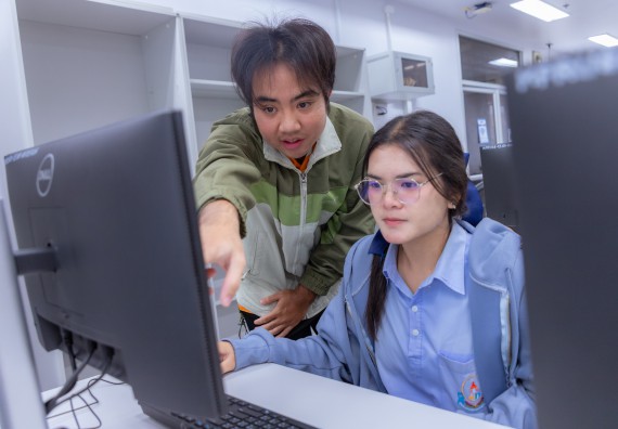 ภาพกิจกรรม  คณะวิทยาศาสตร์และเทคโนโลยี มหาวิทยาลัยราชภัฏกำแพงเพชร จัดกิจกรรมค่ายวิทยาศาสตร์สร้างสรรค์ ปั้นฝันเยาวชน ปีการศึกษา 2568