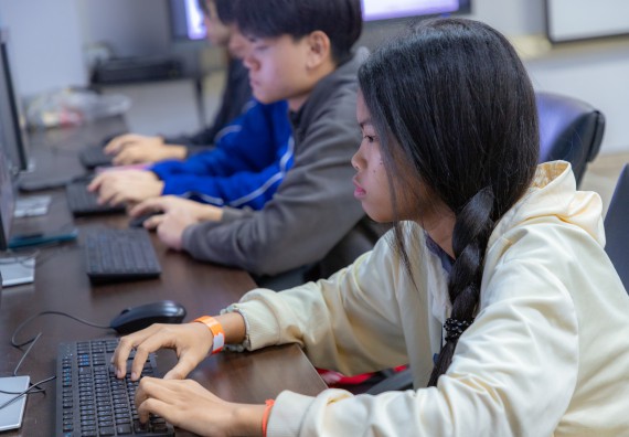 ภาพกิจกรรม  คณะวิทยาศาสตร์และเทคโนโลยี มหาวิทยาลัยราชภัฏกำแพงเพชร จัดกิจกรรมค่ายวิทยาศาสตร์สร้างสรรค์ ปั้นฝันเยาวชน ปีการศึกษา 2568