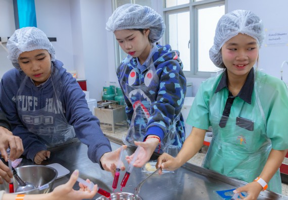 ภาพกิจกรรม  คณะวิทยาศาสตร์และเทคโนโลยี มหาวิทยาลัยราชภัฏกำแพงเพชร จัดกิจกรรมค่ายวิทยาศาสตร์สร้างสรรค์ ปั้นฝันเยาวชน ปีการศึกษา 2568