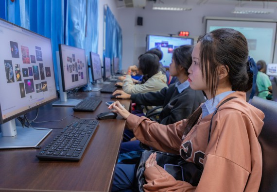 ภาพกิจกรรม  คณะวิทยาศาสตร์และเทคโนโลยี มหาวิทยาลัยราชภัฏกำแพงเพชร จัดกิจกรรมค่ายวิทยาศาสตร์สร้างสรรค์ ปั้นฝันเยาวชน ปีการศึกษา 2568