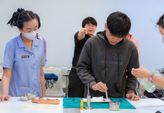 ภาพกิจกรรม  คณะวิทยาศาสตร์และเทคโนโลยี มหาวิทยาลัยราชภัฏกำแพงเพชร จัดกิจกรรมค่ายวิทยาศาสตร์สร้างสรรค์ ปั้นฝันเยาวชน ปีการศึกษา 2568