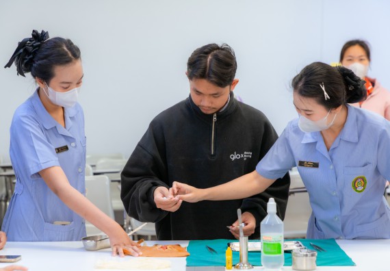 ภาพกิจกรรม  คณะวิทยาศาสตร์และเทคโนโลยี มหาวิทยาลัยราชภัฏกำแพงเพชร จัดกิจกรรมค่ายวิทยาศาสตร์สร้างสรรค์ ปั้นฝันเยาวชน ปีการศึกษา 2568