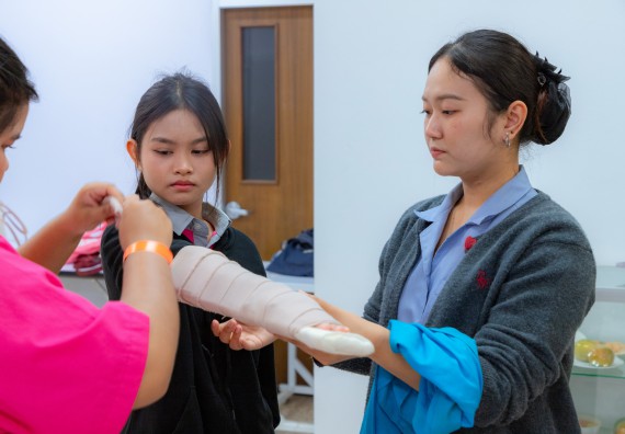 ภาพกิจกรรม  คณะวิทยาศาสตร์และเทคโนโลยี มหาวิทยาลัยราชภัฏกำแพงเพชร จัดกิจกรรมค่ายวิทยาศาสตร์สร้างสรรค์ ปั้นฝันเยาวชน ปีการศึกษา 2568